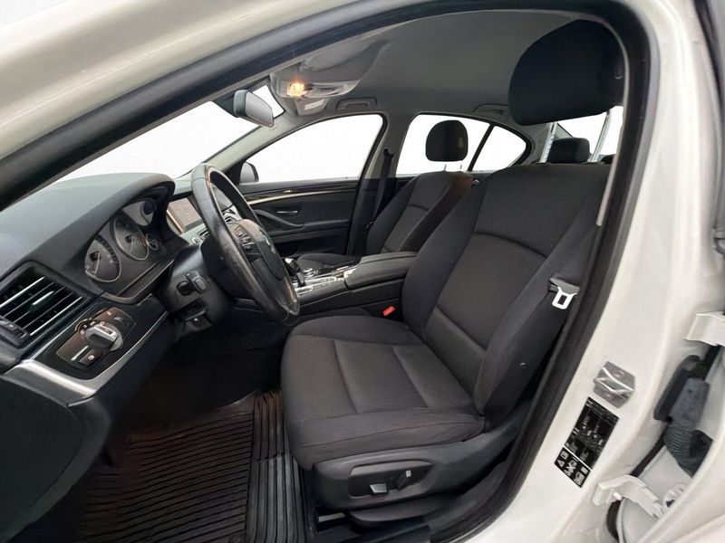 BMW 520 bild 12