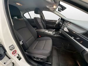 BMW 520 bild 13