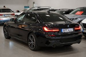BMW 330 bild 4