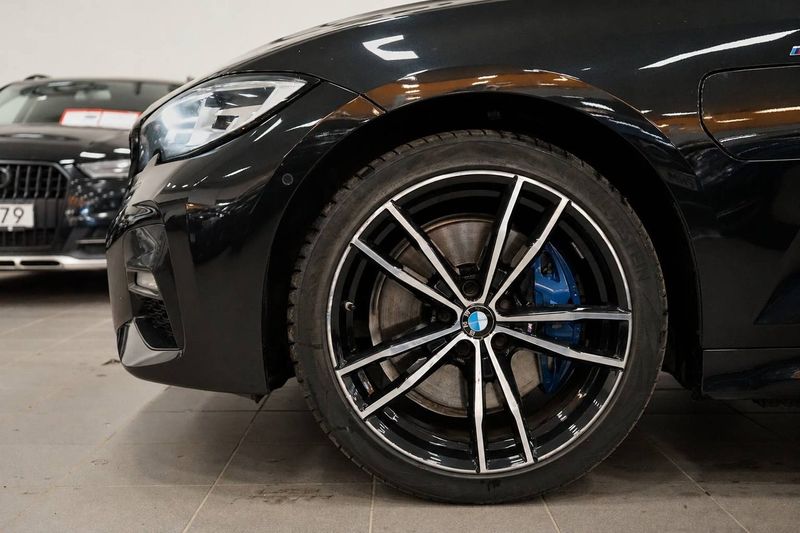 BMW 330 bild 8
