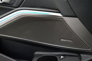 BMW 330 bild 15