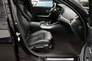 BMW 330 bild 11