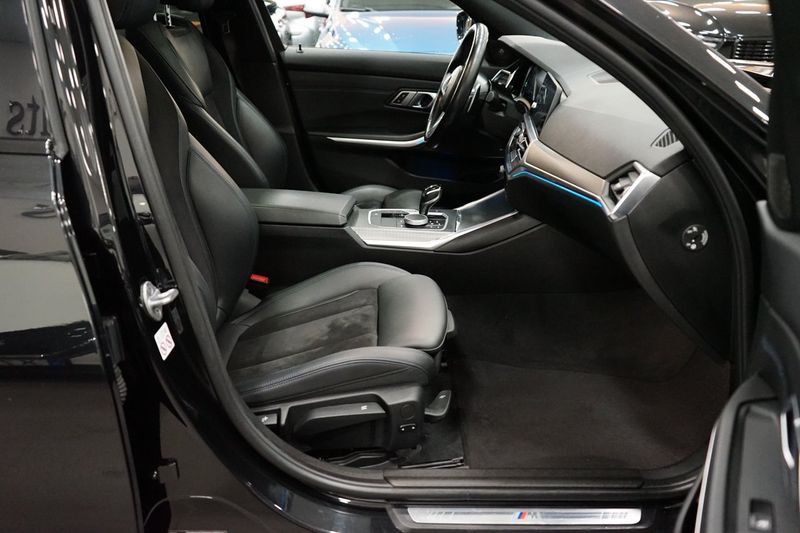 BMW 330 bild 11
