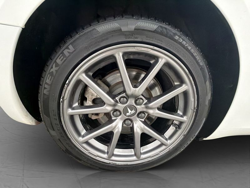 Tesla Model 3 bild 28