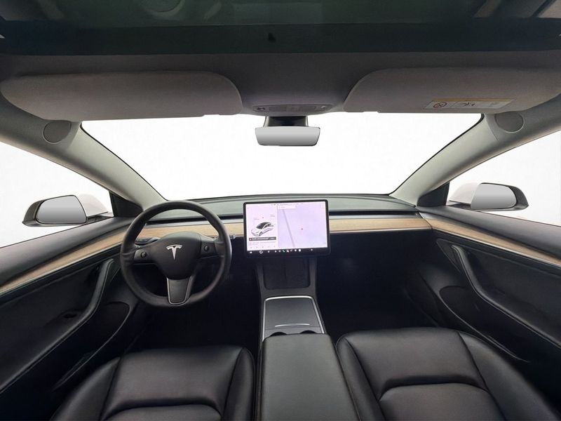Tesla Model 3 bild 12