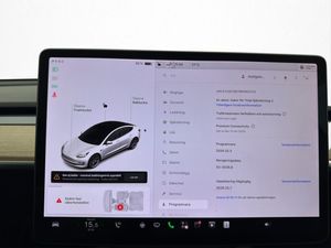 Tesla Model 3 bild 18