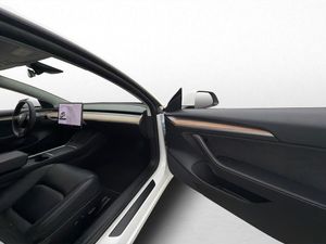 Tesla Model 3 bild 22