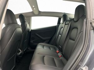 Tesla Model 3 bild 24