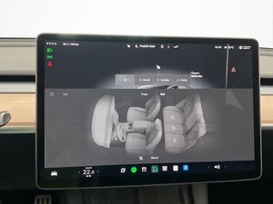 Tesla Model 3 bild 18