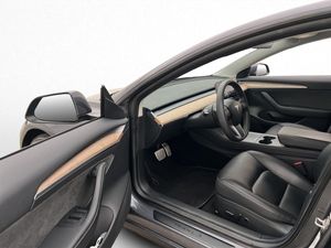 Tesla Model 3 bild 10