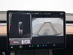 Tesla Model 3 bild 14