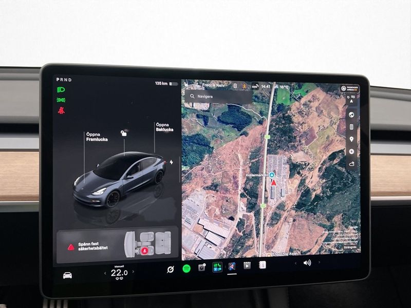 Tesla Model 3 bild 15