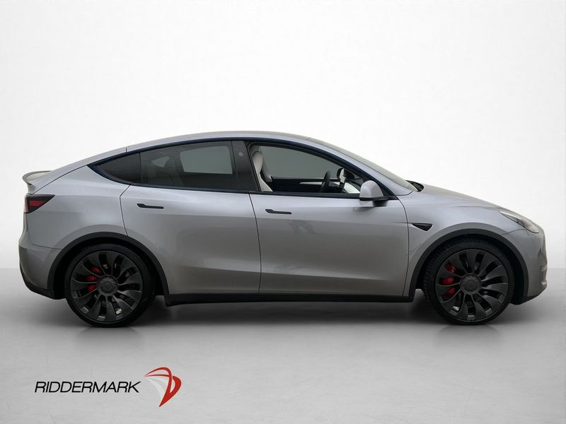 Tesla Model Y bild 9