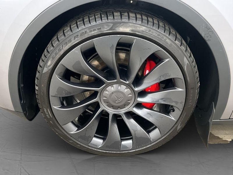 Tesla Model Y bild 28