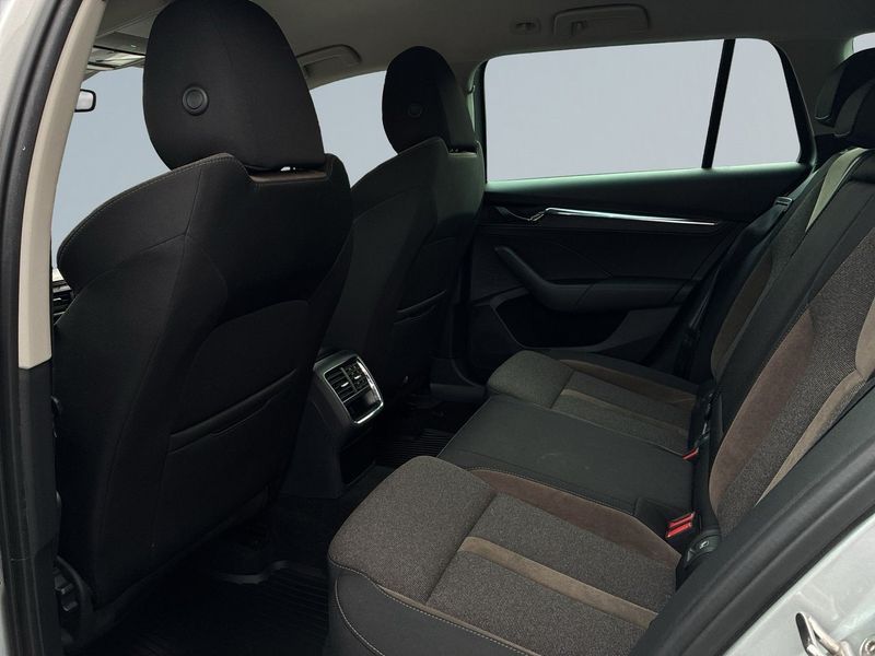 Skoda Octavia bild 12