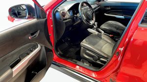 Suzuki Vitara bild 11