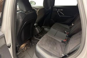 BMW iX1 bild 11