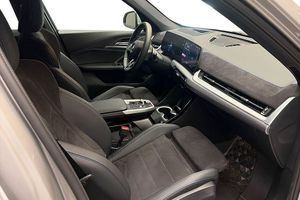 BMW iX1 bild 13