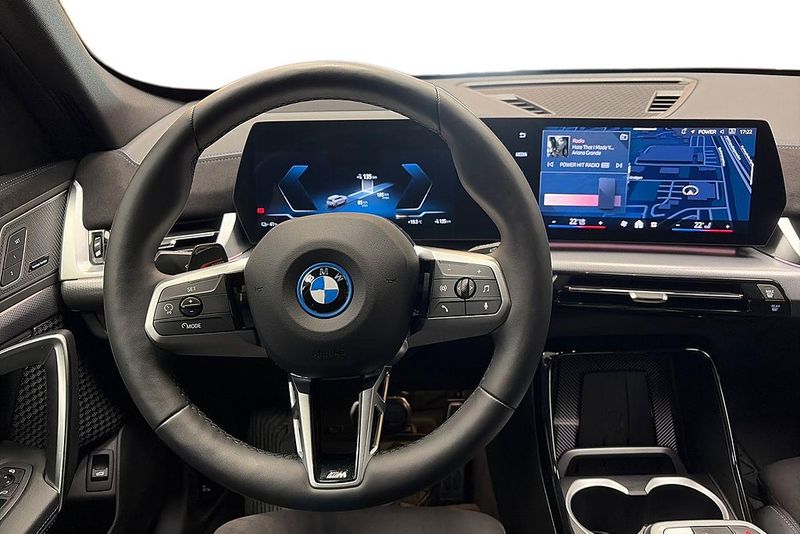 BMW iX1 bild 10