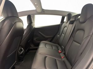 Tesla Model 3 bild 12