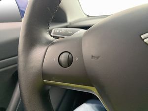 Tesla Model 3 bild 17