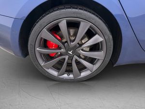 Tesla Model 3 bild 31