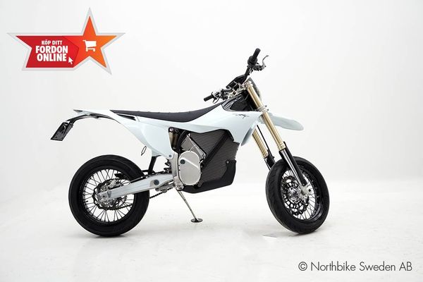 Stark Varg SM 80HK ALPHA DEMO * Hemleverans* - 2026