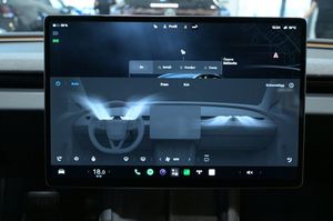 Tesla Model 3 bild 18