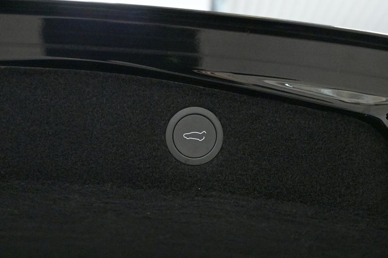 Tesla Model 3 bild 24