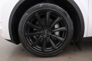 Tesla Model Y bild 27