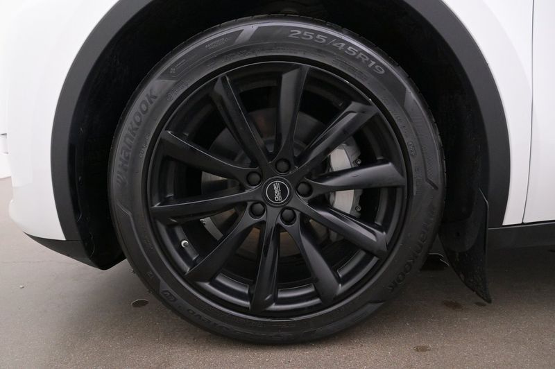 Tesla Model Y bild 27