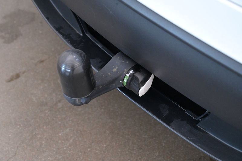 Tesla Model Y bild 25