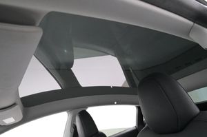Tesla Model Y bild 24