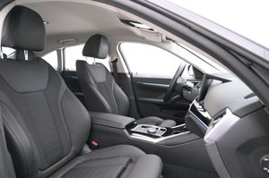 BMW i4 bild 12
