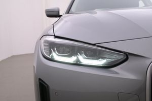 BMW i4 bild 26