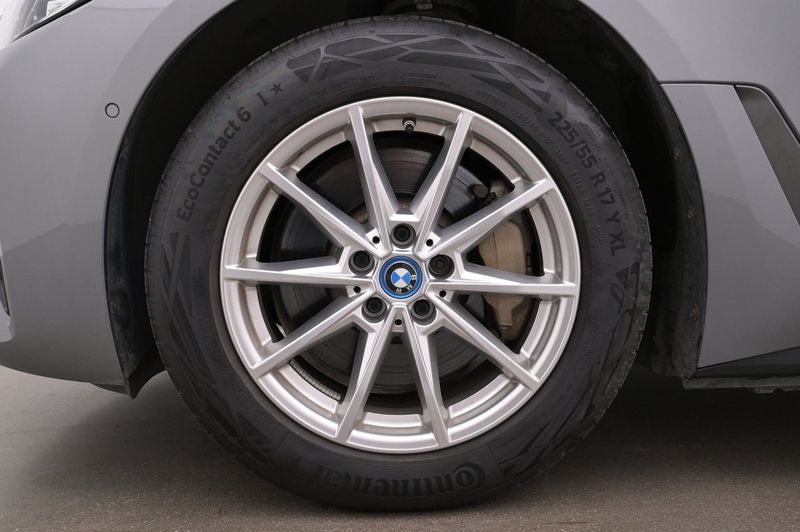 BMW i4 bild 27