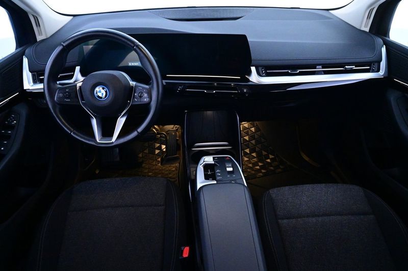 BMW 225 bild 6