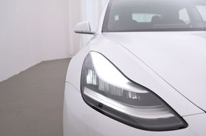 Tesla Model 3 bild 26