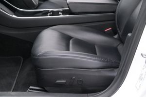 Tesla Model 3 bild 11