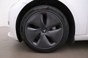 Tesla Model 3 bild 27