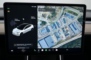 Tesla Model 3 bild 19