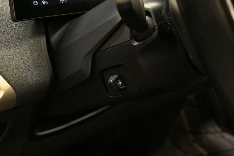 BMW iX bild 8