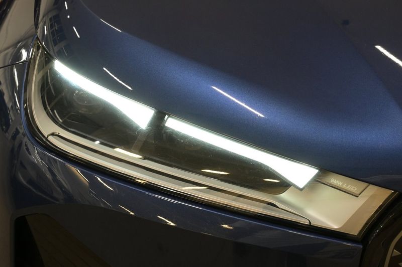 BMW iX bild 26