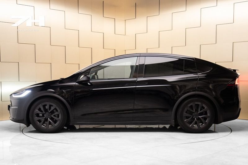 Tesla Model X bild 3