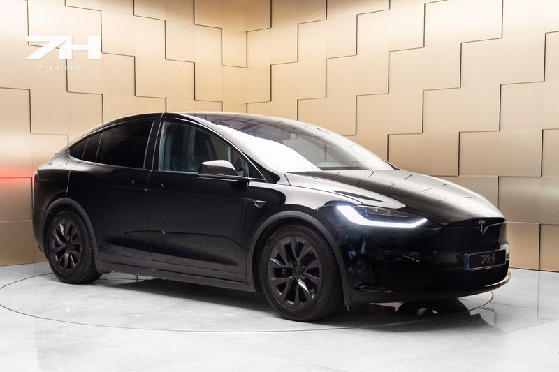 Tesla Model X bild 9