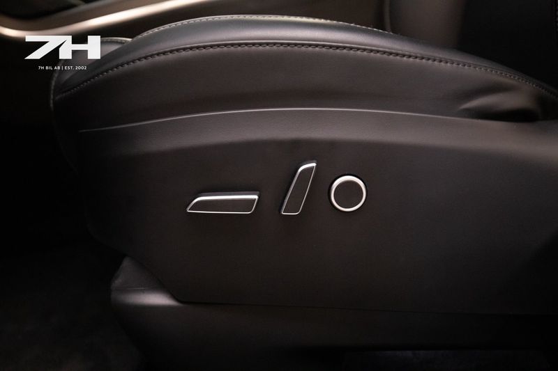 Tesla Model X bild 21