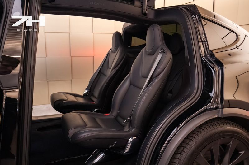 Tesla Model X bild 22
