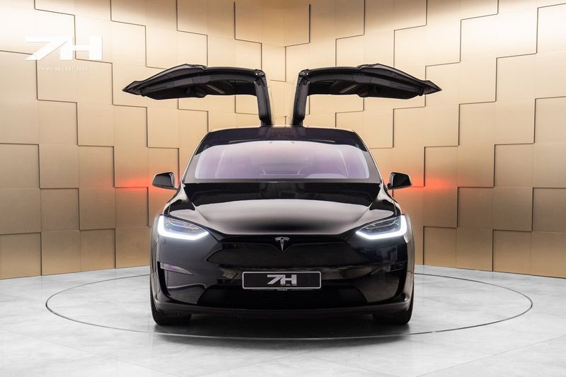 Tesla Model X bild 10