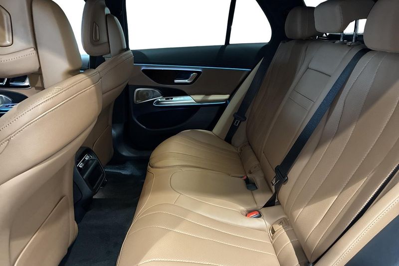 Mercedes E300 bild 10