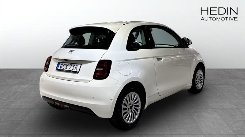 Fiat 500e bild 2